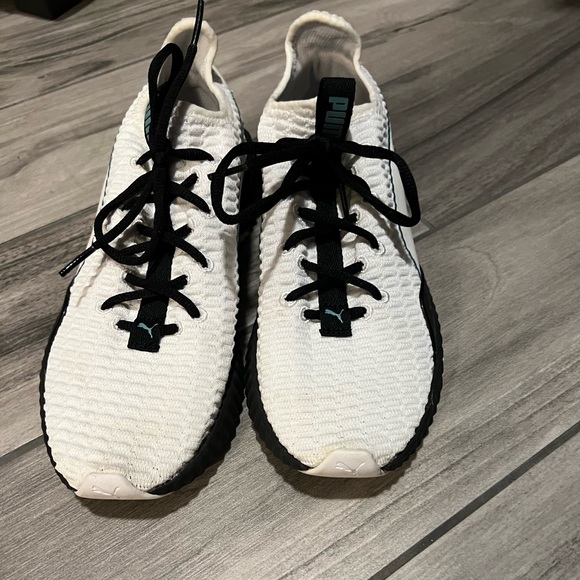 Puma sneakers - Picture 2 of 3